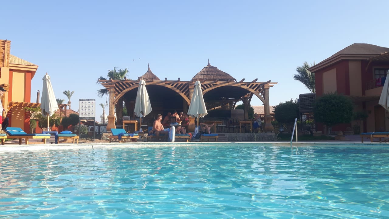 Bar am 400er Pool Pickalbatros Alf Leila Wa Leila Resort - Neverland Hurghada