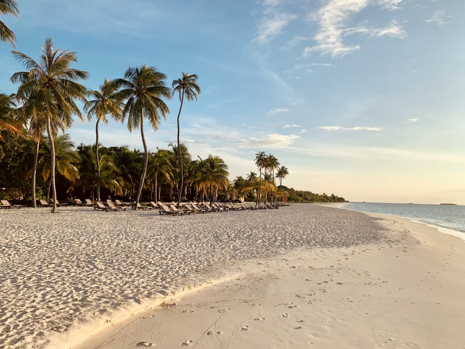 Strand Kuredu Island Resort & Spa