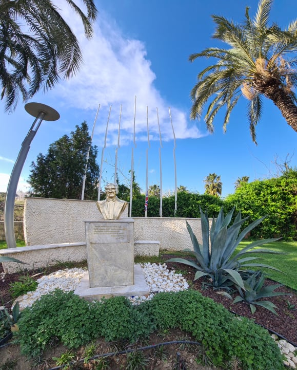 Gartenanlage TUI BLUE Xanthe