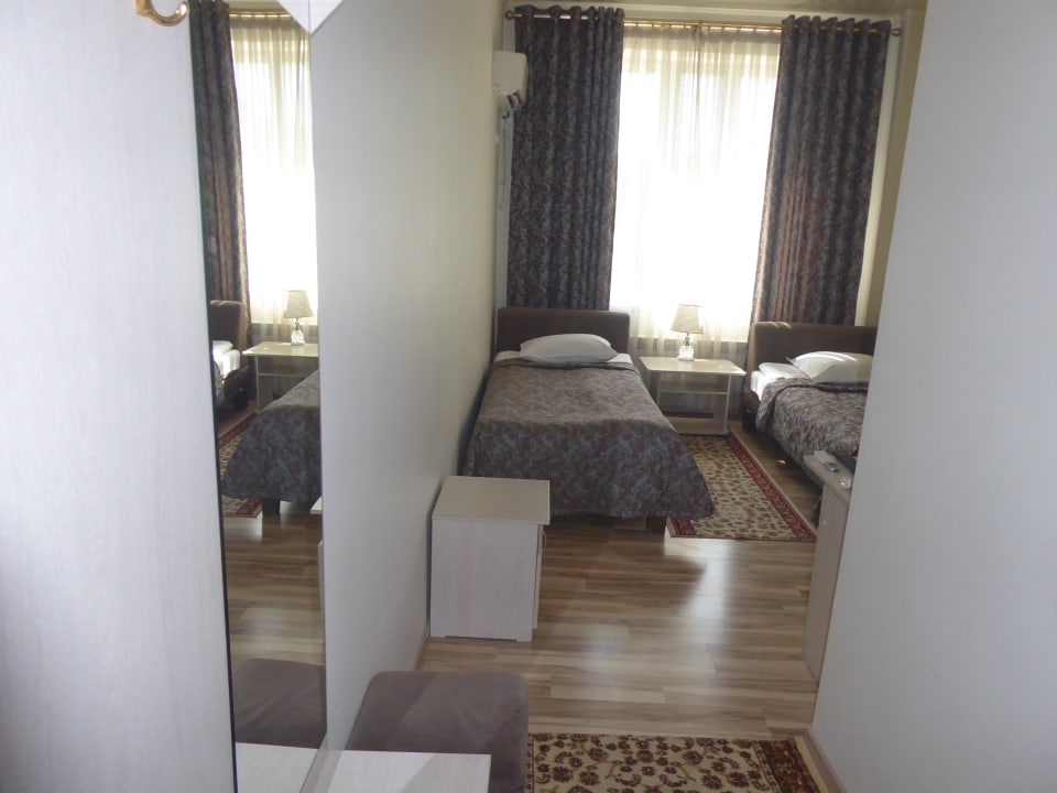 Zimmer Rich Hotel