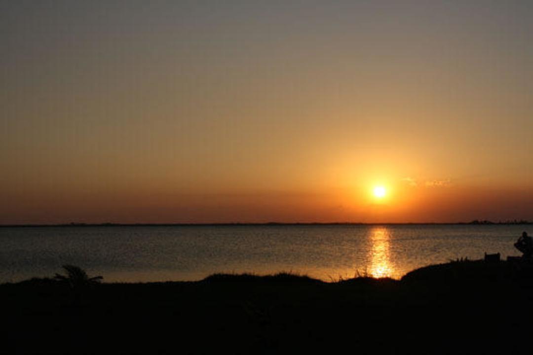 Sonnenuntergang Hotel Village Guama