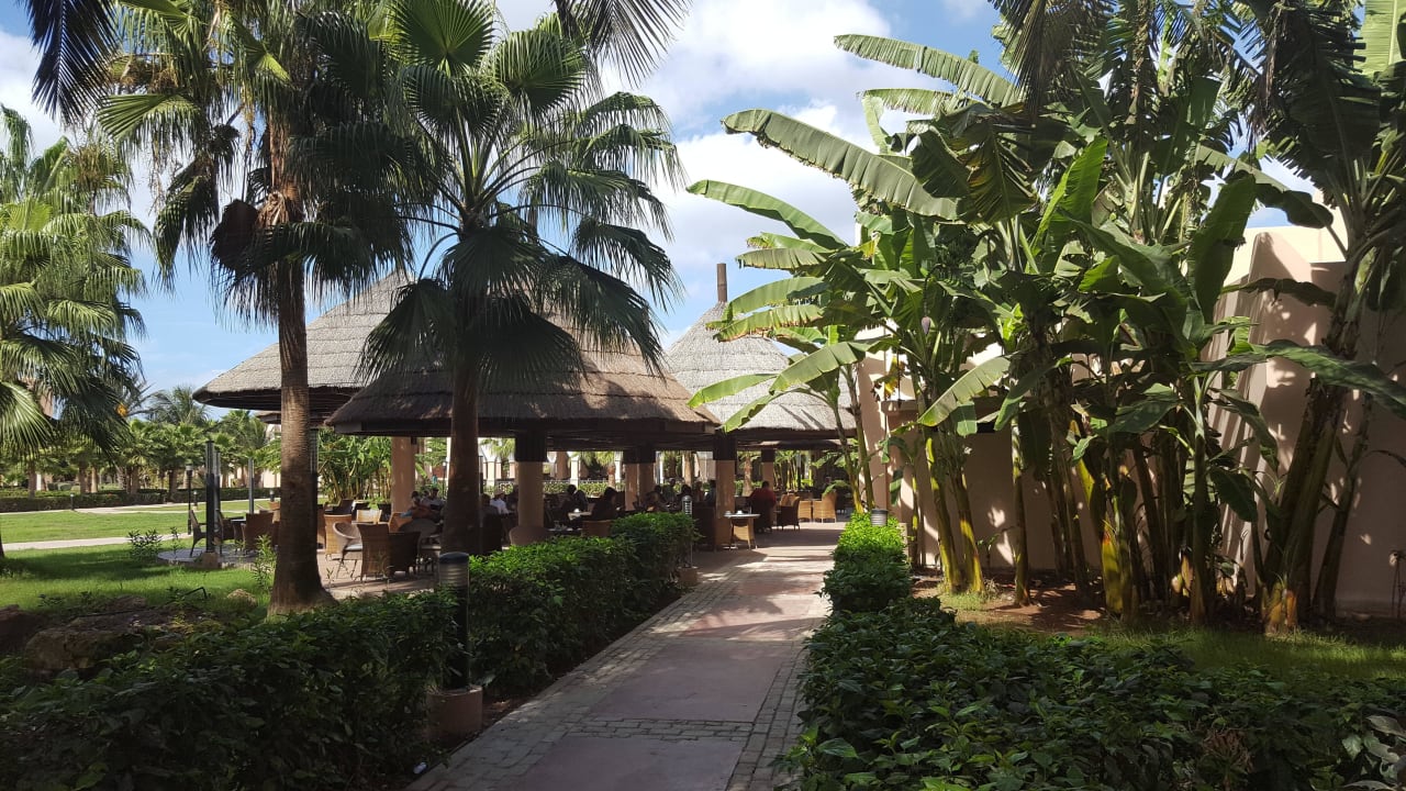 Gang zur Lobby Hotel Riu Funana