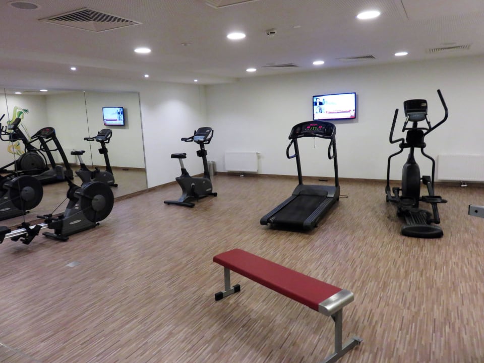Fitnessraum Austria Trend Hotel Doppio