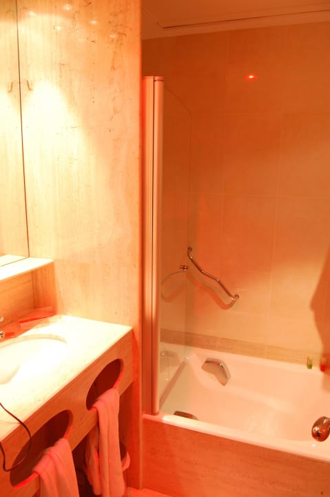 Badezimmer NH Valencia Center