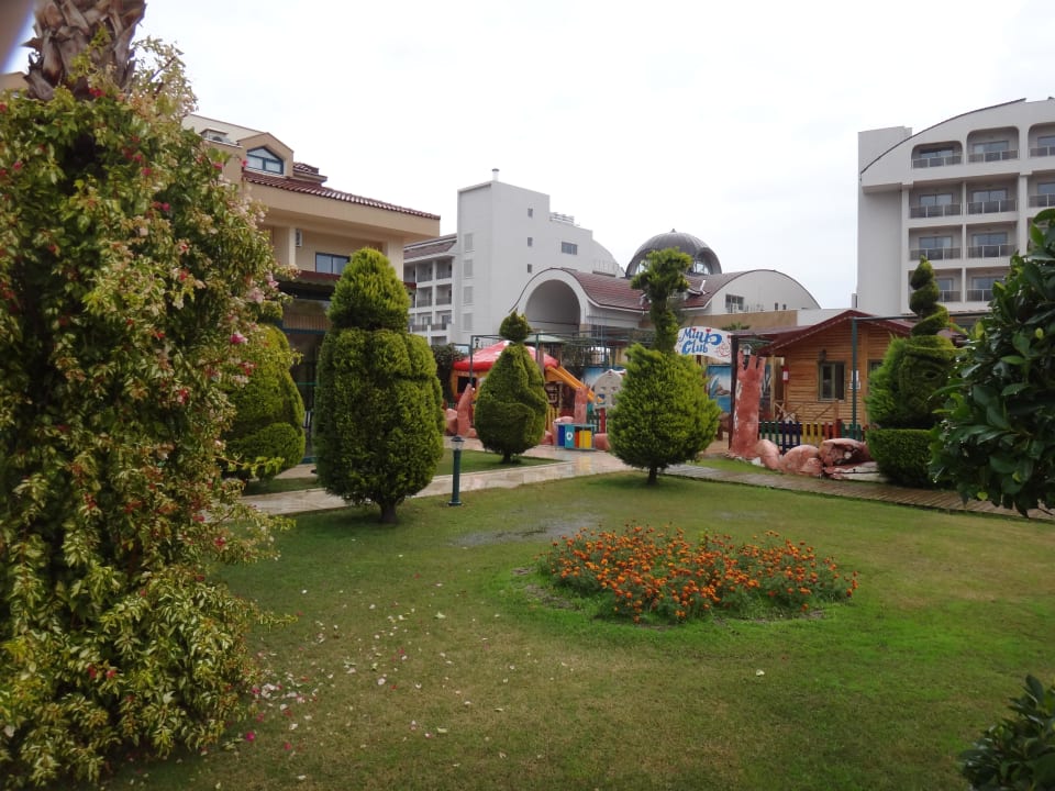 Garten Grand Seker Hotel