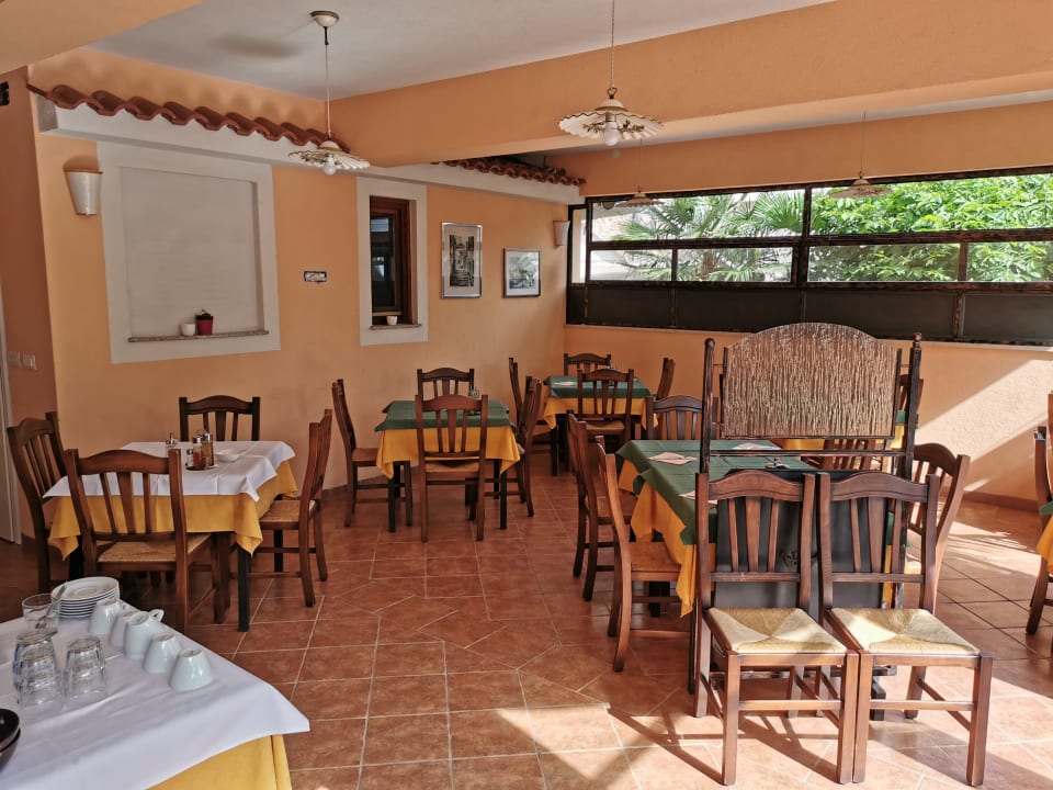 Gastro Rooms and Apartment Feral