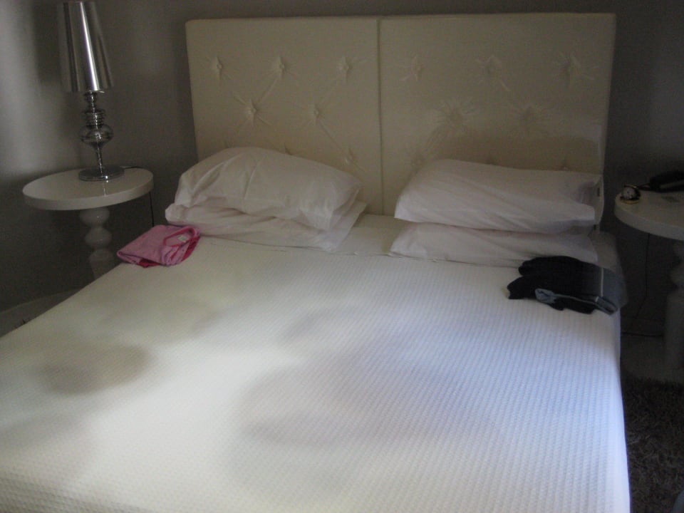 Bett The Marblous Athens