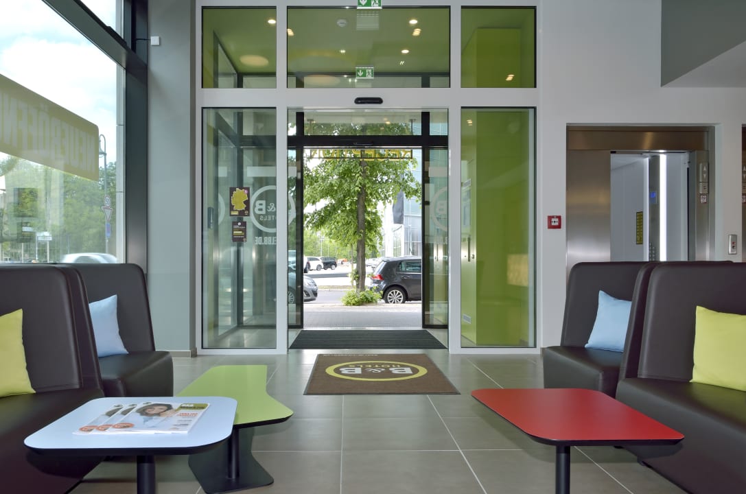 Lobby B&B Hotel Berlin-Tiergarten
