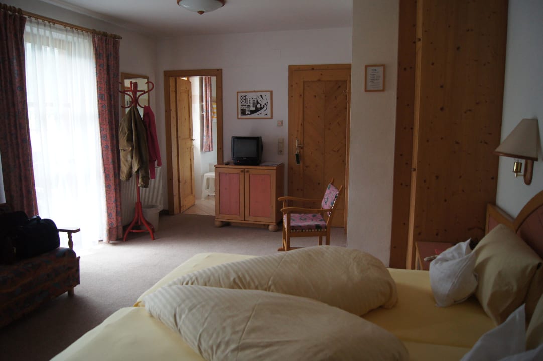 Blick Richtung Bad Hotel Krimmlerfälle