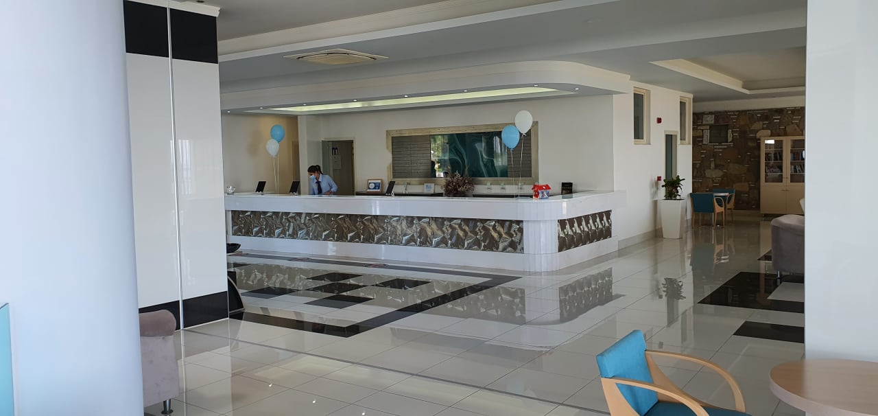 Lobby Grand Blue Beach Hotel