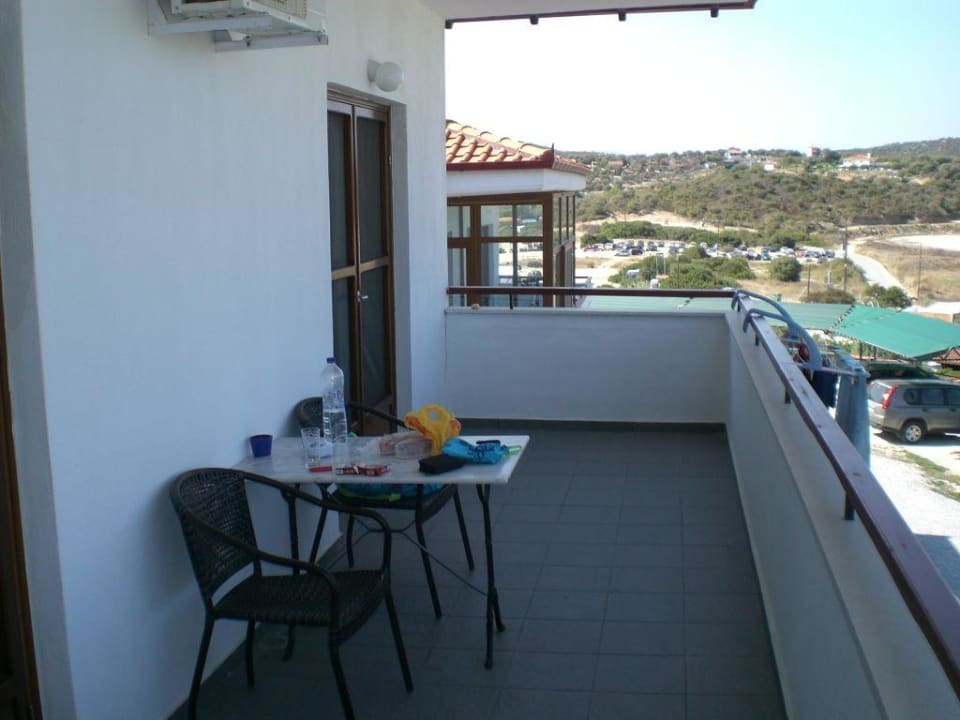 Einer von 2 Balkonen Alykes Studios