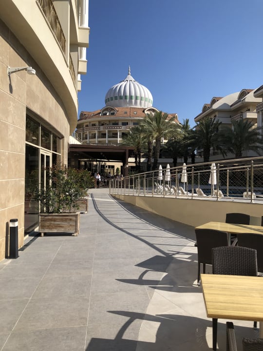 Außenansicht Kirman Belazur Resort & Spa