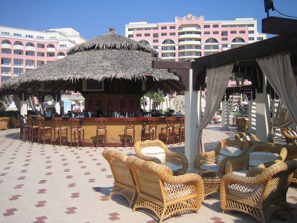 Hotel Majestic - Poolbar DIT Majestic Beach Resort
