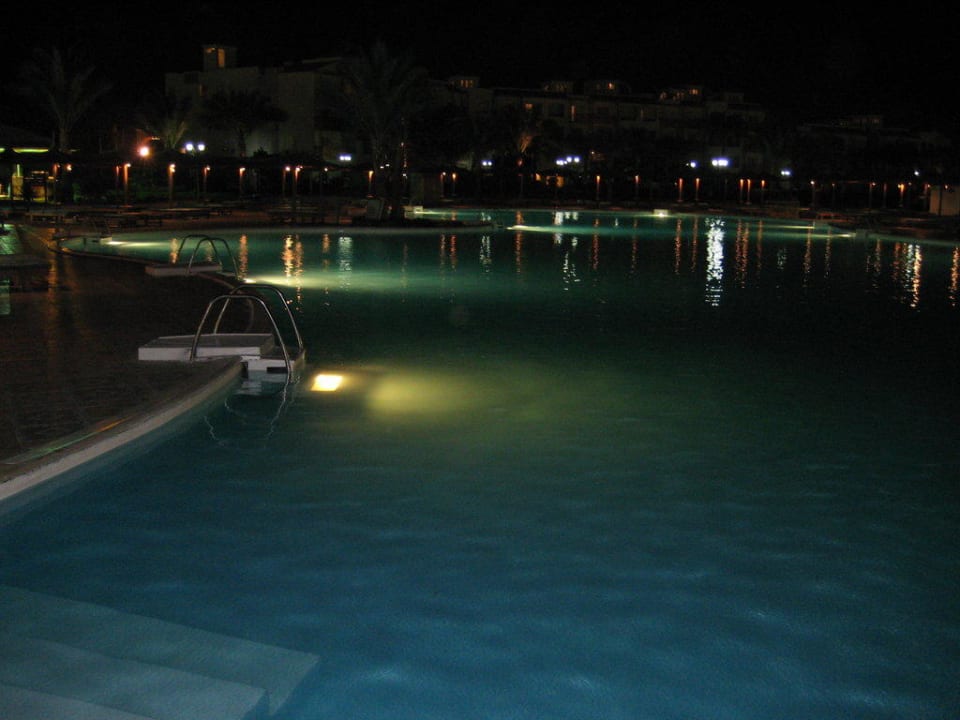 Pool bei Nacht Pickalbatros Dana Beach Resort - Hurghada
