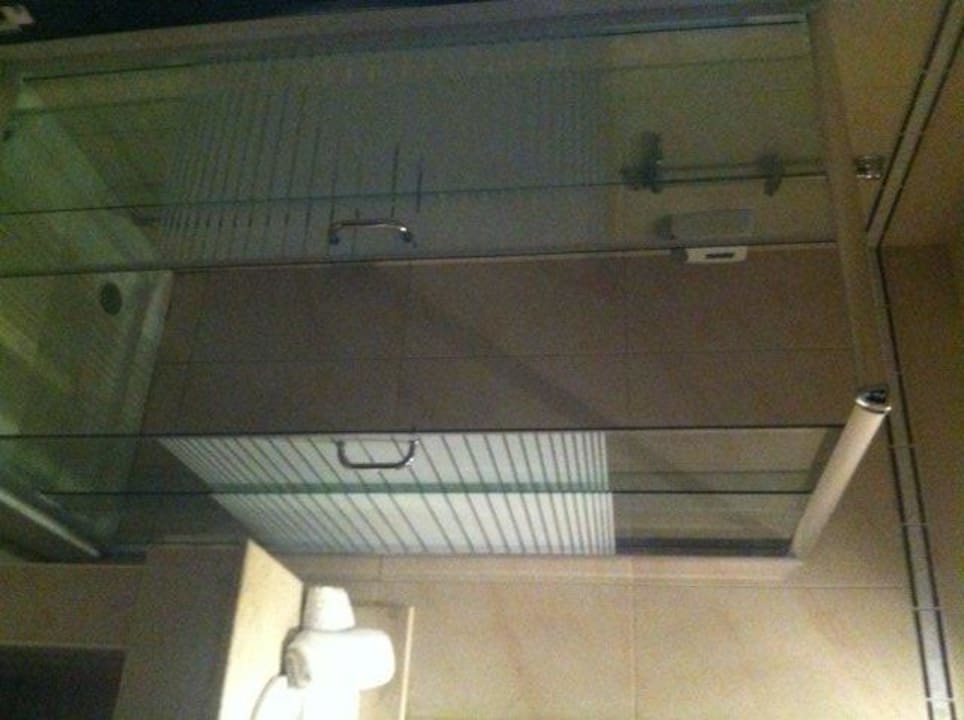 Dusche /Bad neueres Gebäude Sandy Beach Resort