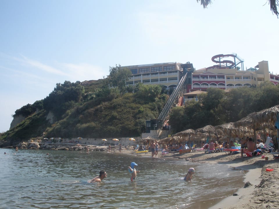 Widok na Imperial z plaży Palazzo Di Zante Hotel