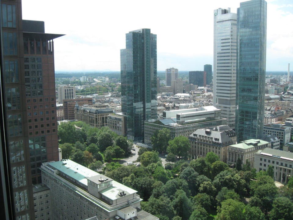 Ausblick INNSIDE by Meliá Frankfurt Eurotheum