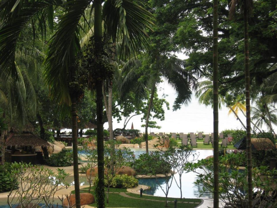 Blick von der Terrasse Hotel Shangri-La Rasa Sayang Resort