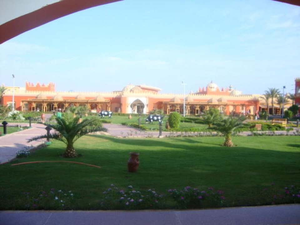 Gartenanlage vor dem Zimmer Pickalbatros Alf Leila Wa Leila Resort - Neverland Hurghada