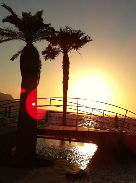 Jeden Abend Sonnenuntergang allsun Hotel Malia Beach