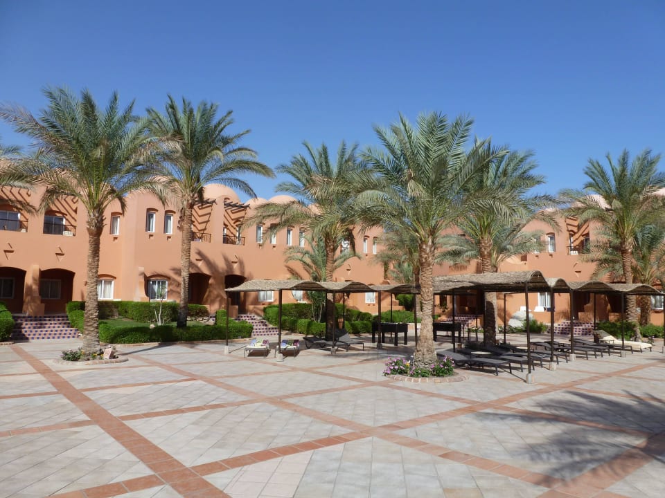 Außenansicht                                       Jaz Makadi Oasis Resort