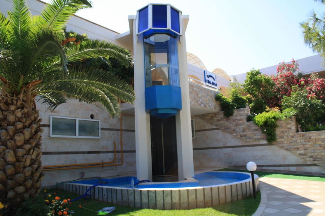 Lift zum Restaurant Hotel Kalithea Mare Palace