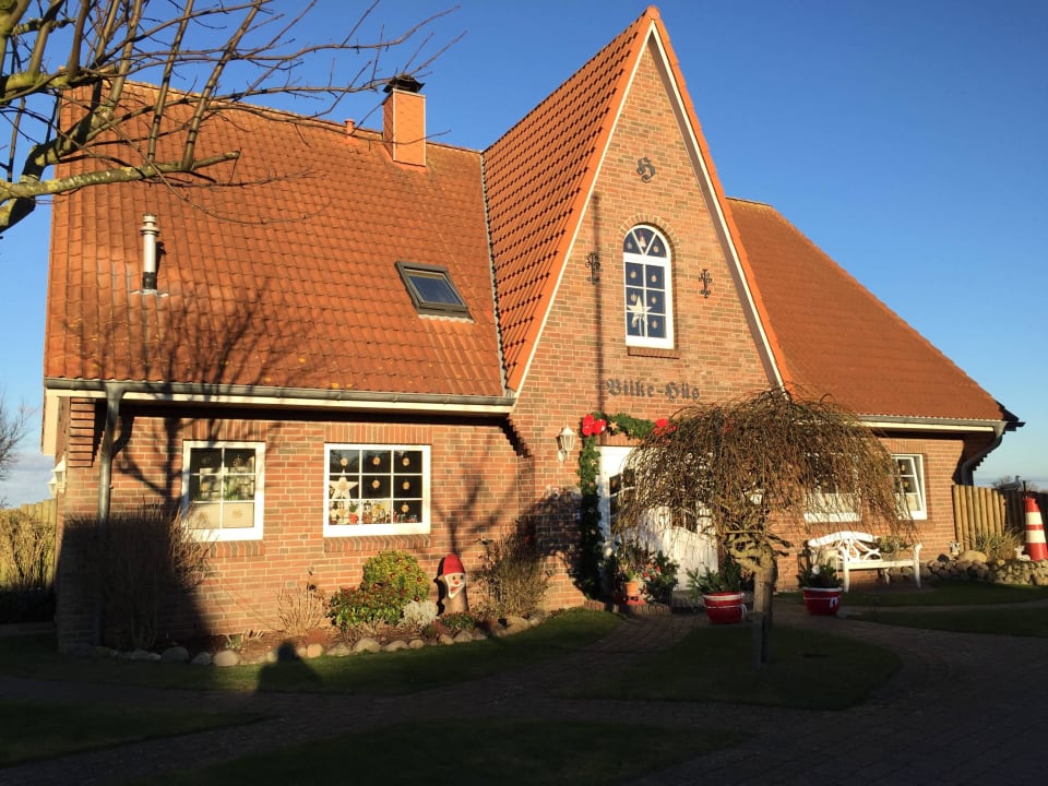 Das Haus von außen Ferienwohnungen Biike Hüs