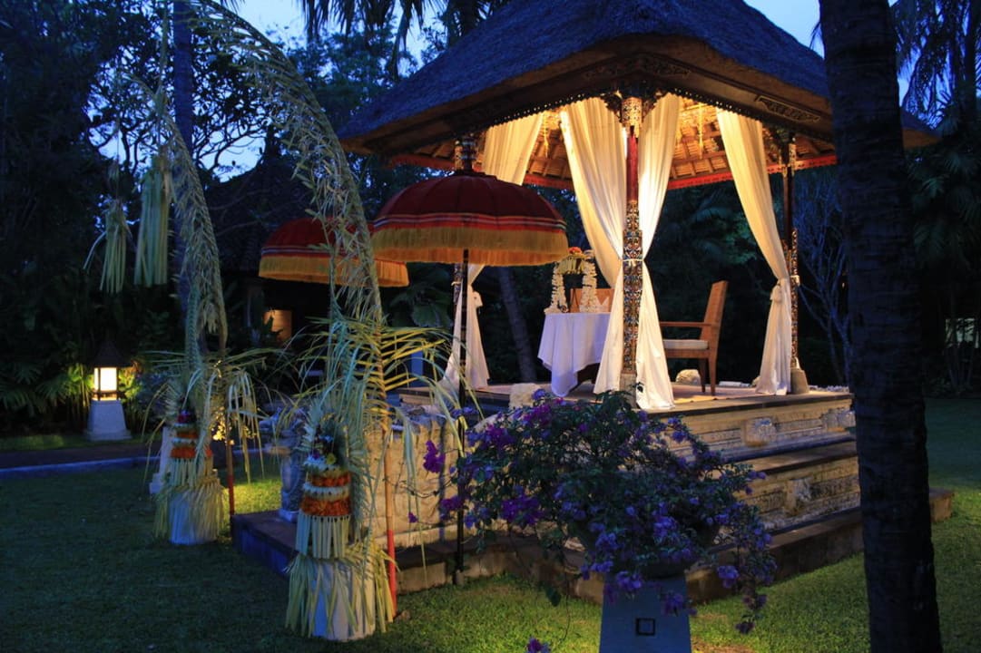 Dinner am Abend Puri Santrian