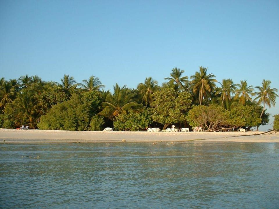Strand Westseite Meeru Maldives Resort Island