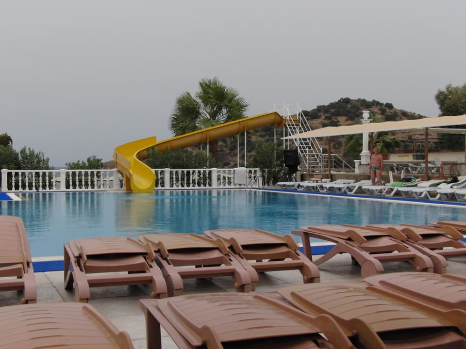Pool mit Rutsche Golden Age