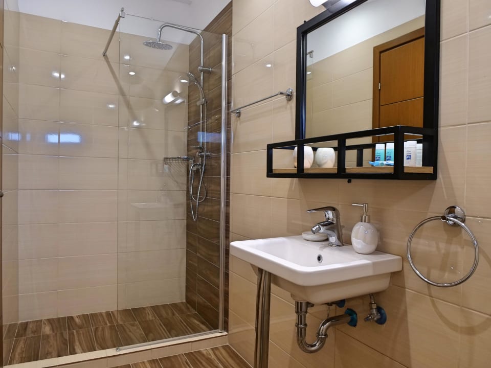 Zimmer Komitsa Luxury Apartments