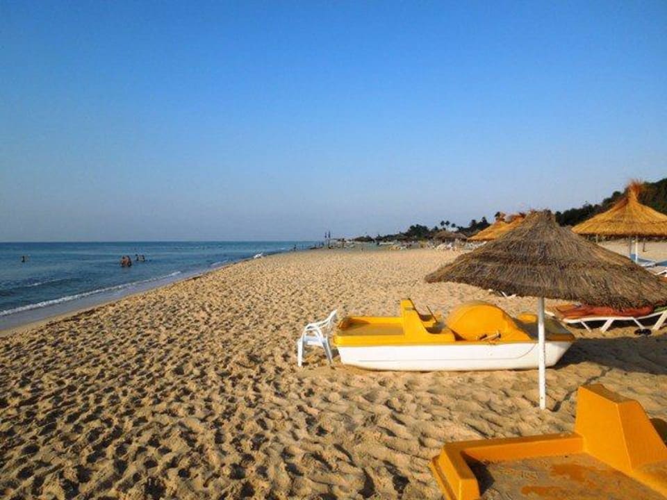 Strand nach Rechts Hotel Royal Nozha