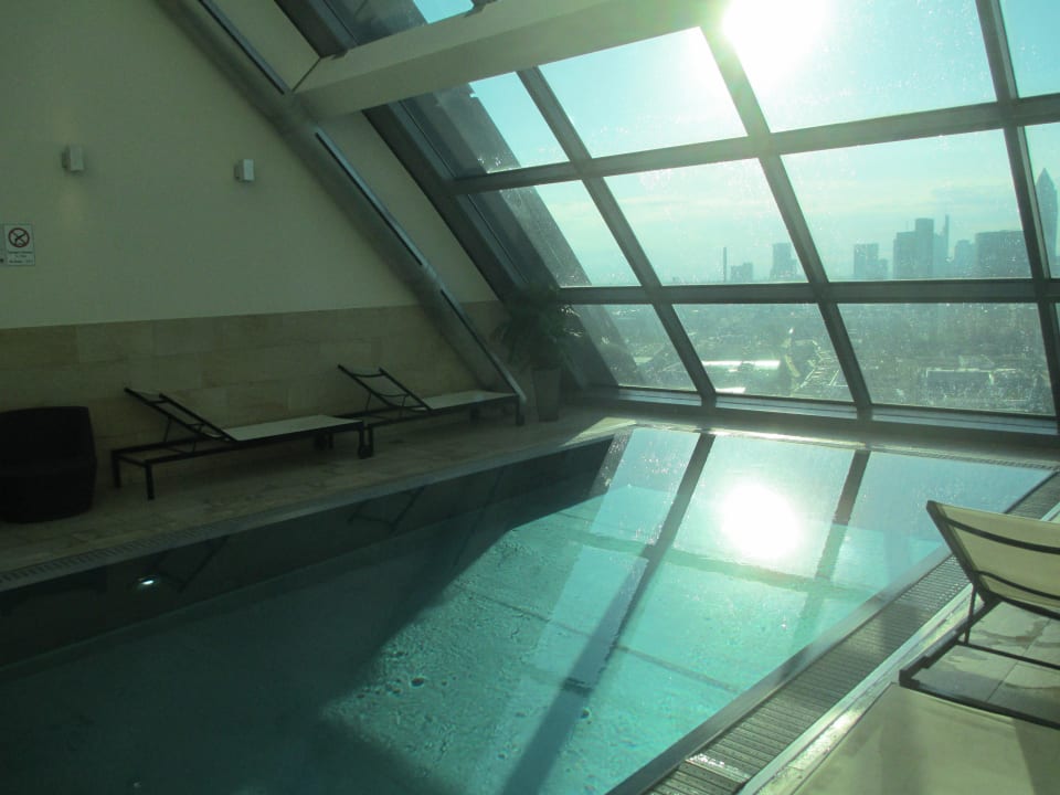 Einfach gigantisch  Radisson Blu Hotel Frankfurt