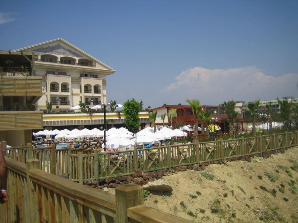 Außenansicht vom Strand aus Diamond Excellence Resort & Spa