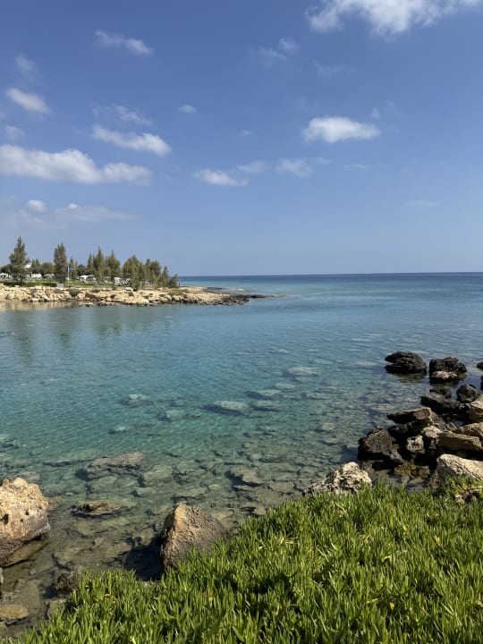 Strand Crystal Springs Beach Hotel