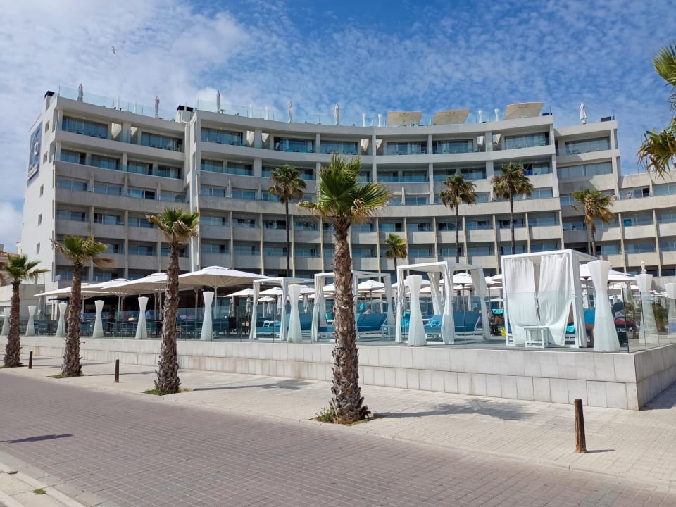 Außenansicht Aparthotel Fontanellas Playa