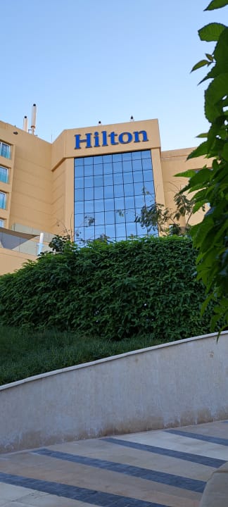 Außenansicht Hilton Hurghada Plaza
