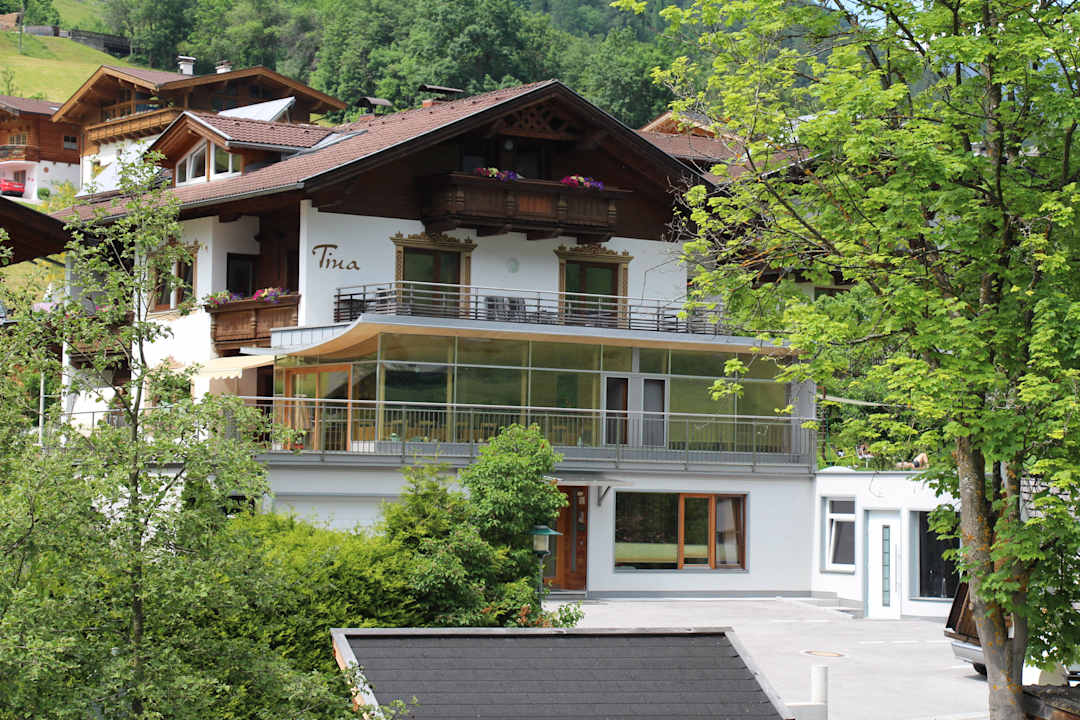 Pension Tina von außen  Pension Tina