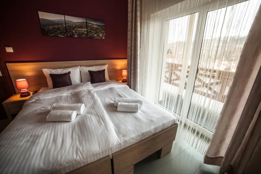 Wygodne łóżko Rezydencja Pod Ochorowiczówką B&B