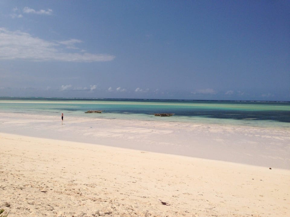 Strand bei Ebbe2 Neptune Pwani Beach Resort & Spa