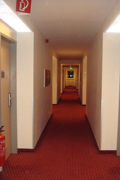 Flur Holiday Inn Express München - Messe