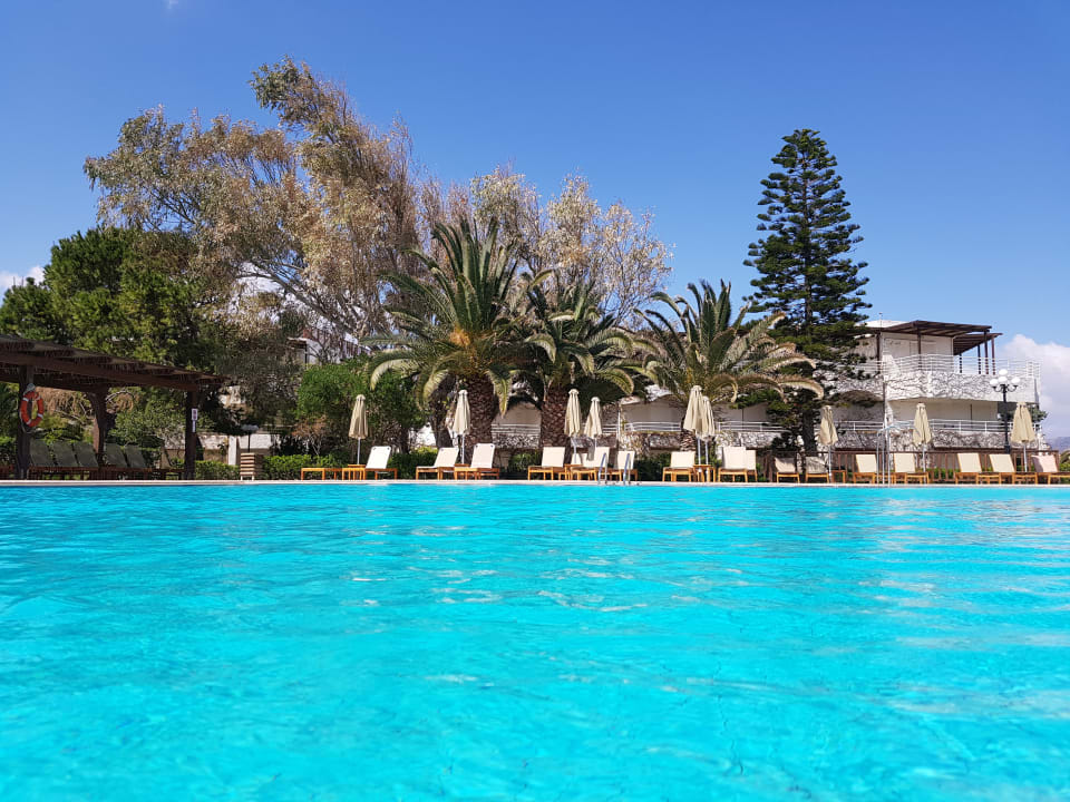 Pool Apollonia Beach Resort & Spa