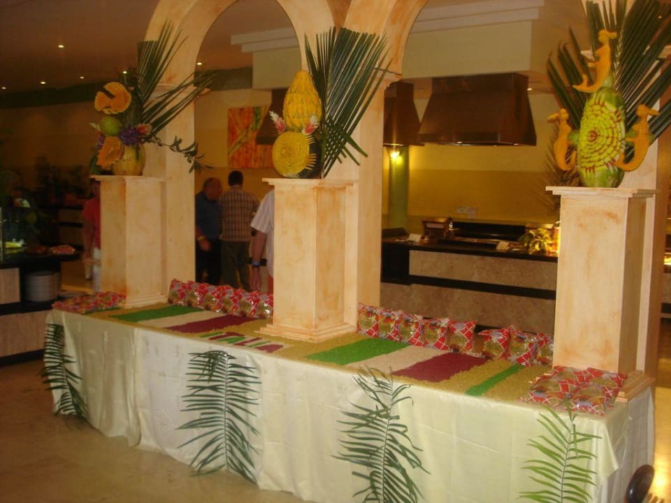 Thema Italien beim Essen Hotel Grand Palladium Palace Resort, Spa & Casino