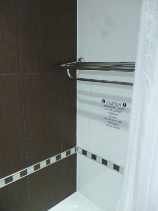 Łazienka Crowne Plaza London - Gatwick Airport