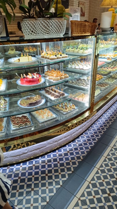 Gastro Quattro Beach Spa & Resort