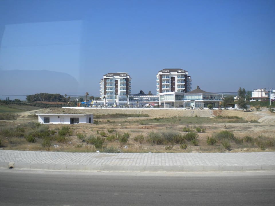 Hotel von hinten Cenger Beach Resort & Spa
