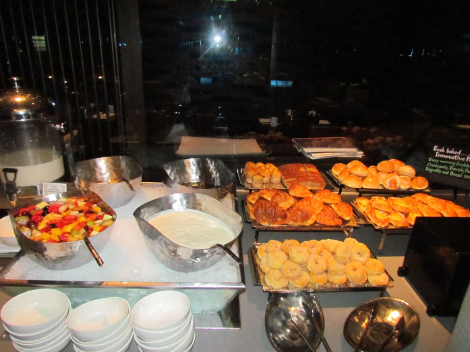 Süßes zum Frühstück Holiday Inn Resort Phuket