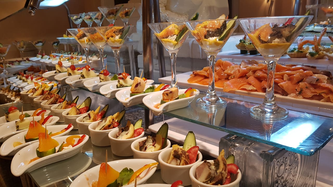 Gastro Premier Le Reve Hotel & Spa