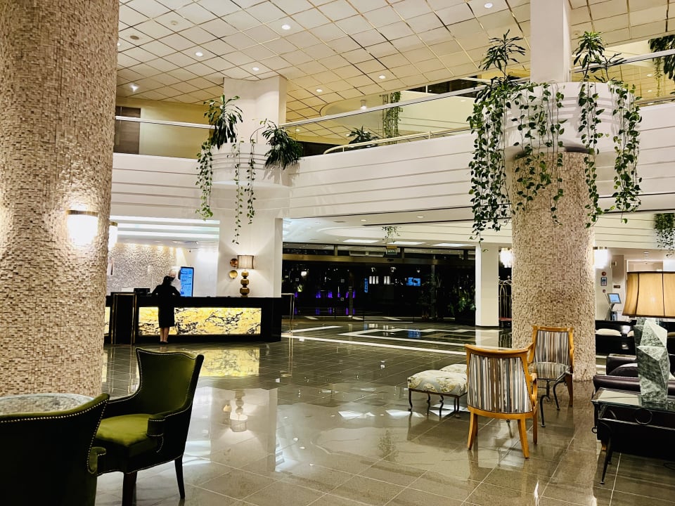 Lobby The GrandResort By Leonardo Hotels