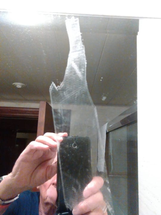 Dreck auf Badspiegel Coral Hills Resorts & SPA